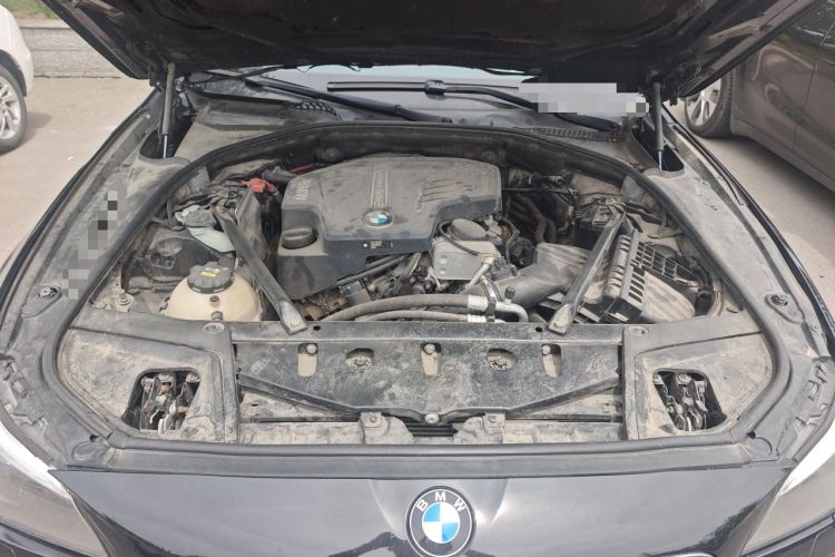 Used BMW 5 Series 2017 525Li Luxury Design Package Engine Bay