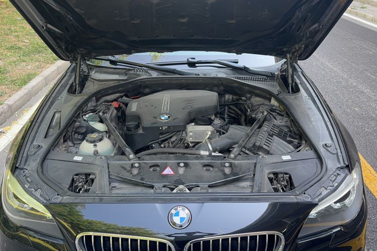Used BMW 5 Series 2017 525Li Luxury Design Package Engine Bay