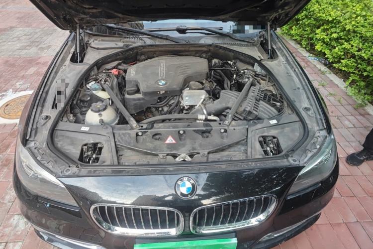 Used BMW 5 Series 2017 525Li Luxury Design Package Engine Bay