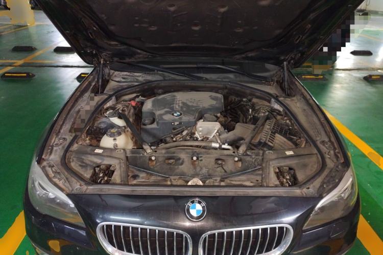 Used BMW 5 Series 2017 525Li Luxury Design Package Engine Bay