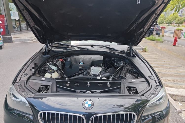 Used BMW 5 Series 2017 525Li Luxury Design Package Engine Bay