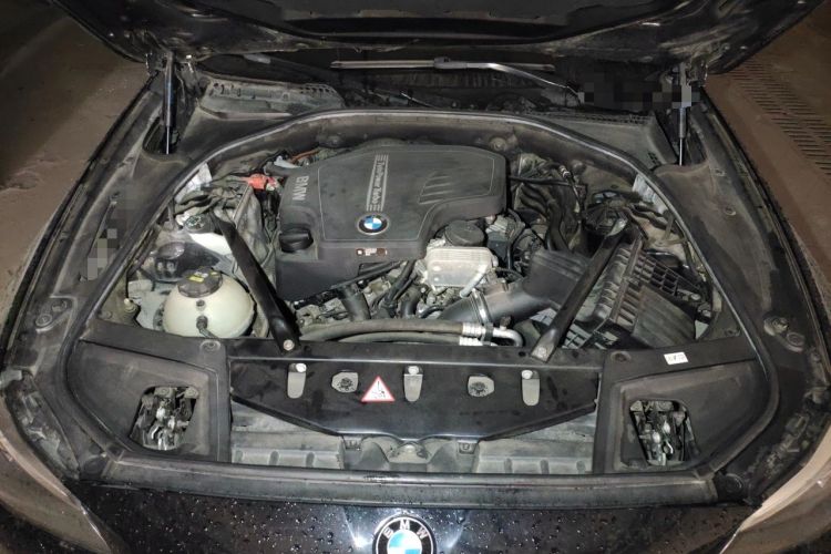 Used BMW 5 Series 2017 525Li Luxury Design Package Engine Bay