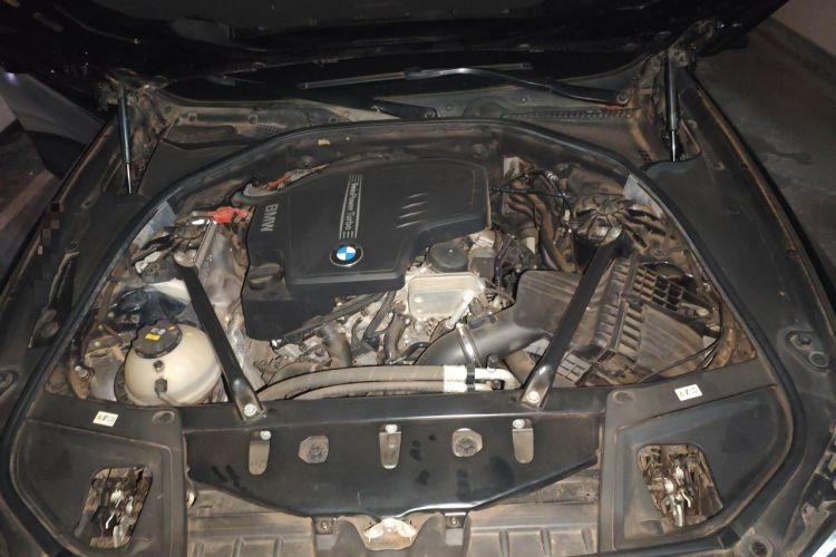 Used BMW 5 Series 2017 525Li Luxury Design Package Engine Bay