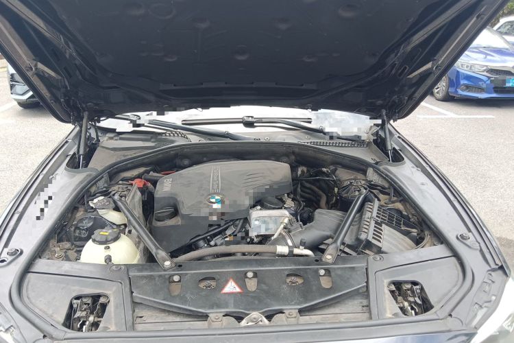 Used BMW 5 Series 2017 525Li Luxury Design Package Engine Bay