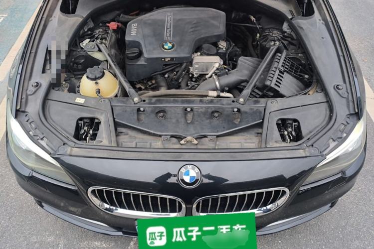 Used BMW 5 Series 2017 525Li Leading Model Engine Bay