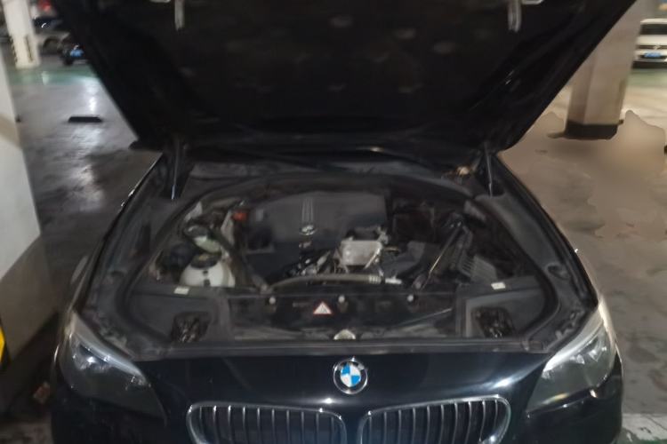 Used BMW 5 Series 2017 525Li Luxury Design Package Engine Bay