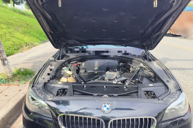 Used BMW 5 Series 2017 525Li Luxury Design Package Engine Bay