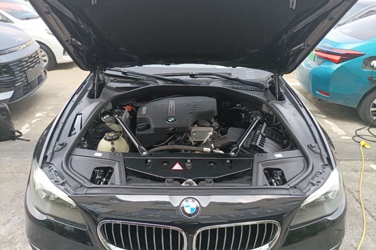 Used BMW 5 Series 2017 525Li Luxury Design Package Engine Bay