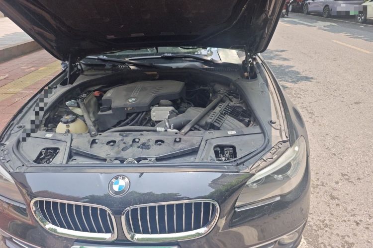 Used BMW 5 Series 2017 525Li Luxury Design Package Engine Bay Left
