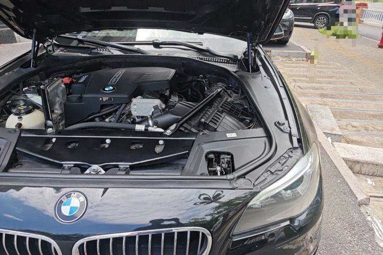 Used BMW 5 Series 2017 525Li Luxury Design Package Engine Bay Left