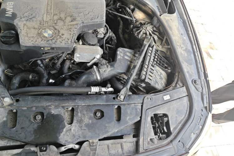 Used BMW 5 Series 2017 525Li Leading Model Engine Bay Left