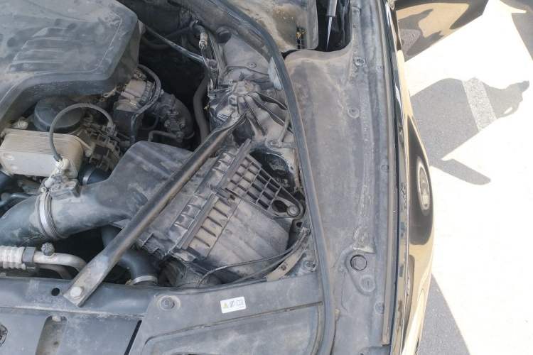 Used BMW 5 Series 2017 525Li Leading Model Engine Bay Left