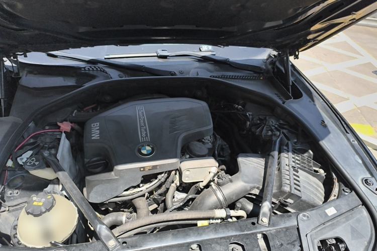 Used BMW 5 Series 2017 525Li Luxury Design Package Engine Bay