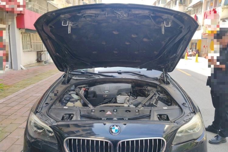 Used BMW 5 Series 2017 525Li Luxury Design Package Engine Bay