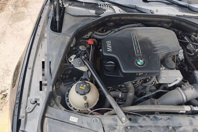 Used BMW 5 Series 2017 525Li Leading Model Engine Bay Right