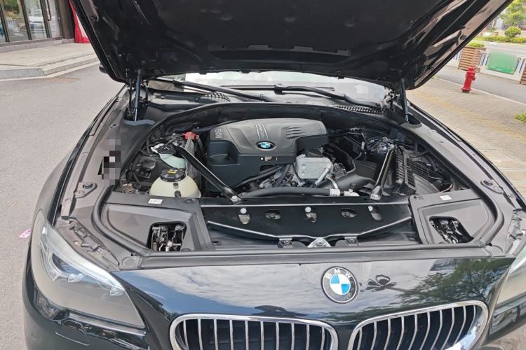 Used BMW 5 Series 2017 525Li Luxury Design Package Engine Bay Right