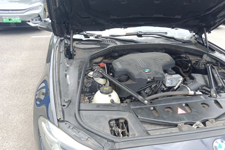 Used BMW 5 Series 2017 525Li Luxury Design Package Engine Bay Right