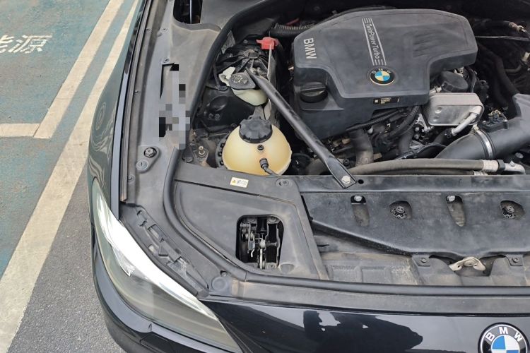 Used BMW 5 Series 2017 525Li Leading Model Engine Bay Right