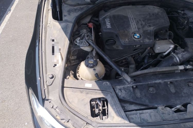 Used BMW 5 Series 2017 525Li Leading Model Engine Bay Right