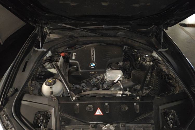 Used BMW 5 Series 2017 525Li Luxury Design Package Engine Bay