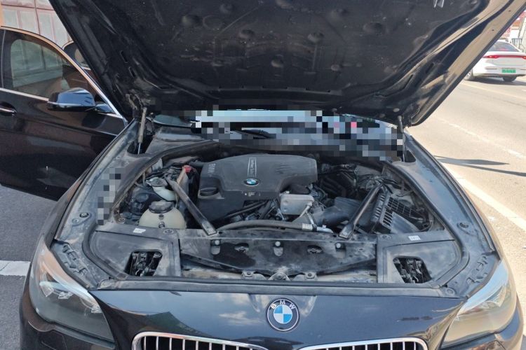 Used BMW 5 Series 2017 525Li Luxury Design Package Engine Bay