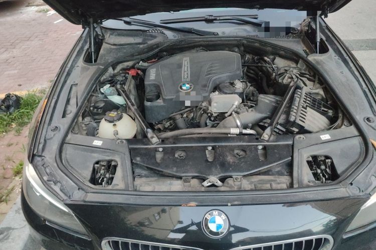Used BMW 5 Series 2017 525Li Luxury Design Package Engine Bay