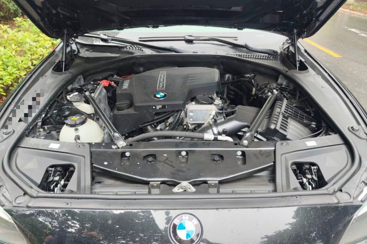 Used BMW 5 Series 2017 525Li Luxury Design Package Engine Bay