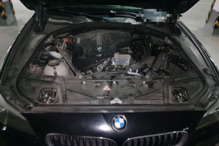 Used BMW 5 Series 2017 525Li Luxury Design Package Engine Bay