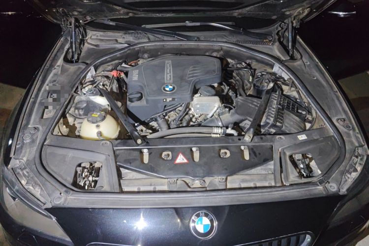 Used BMW 5 Series 2017 525Li Luxury Design Package Engine Bay
