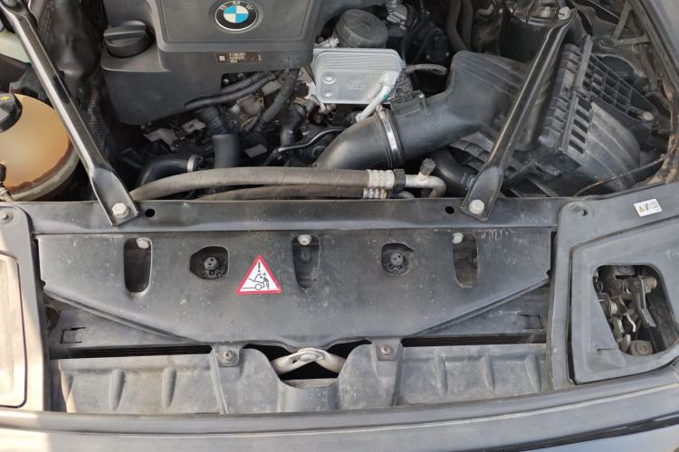Used BMW 5 Series 2017 525Li Leading Model Engine Bay