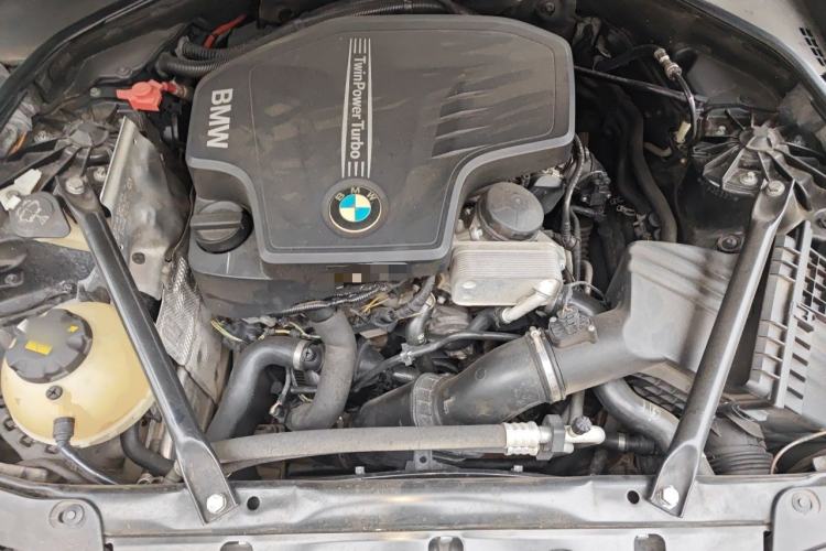 Used BMW 5 Series 2017 525Li Luxury Design Package Engine Bay