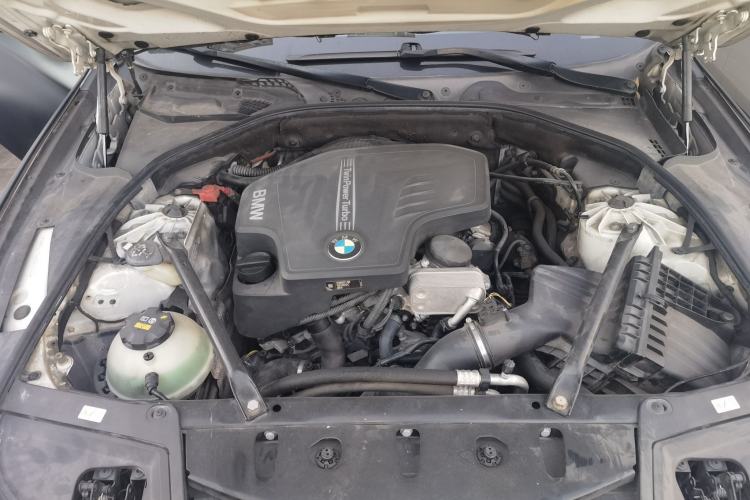 Used BMW 5 Series 2017 525Li Luxury Design Package Engine Bay