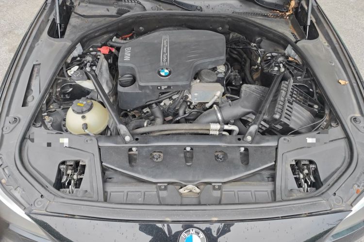 Used BMW 5 Series 2017 525Li Luxury Design Package Engine Bay
