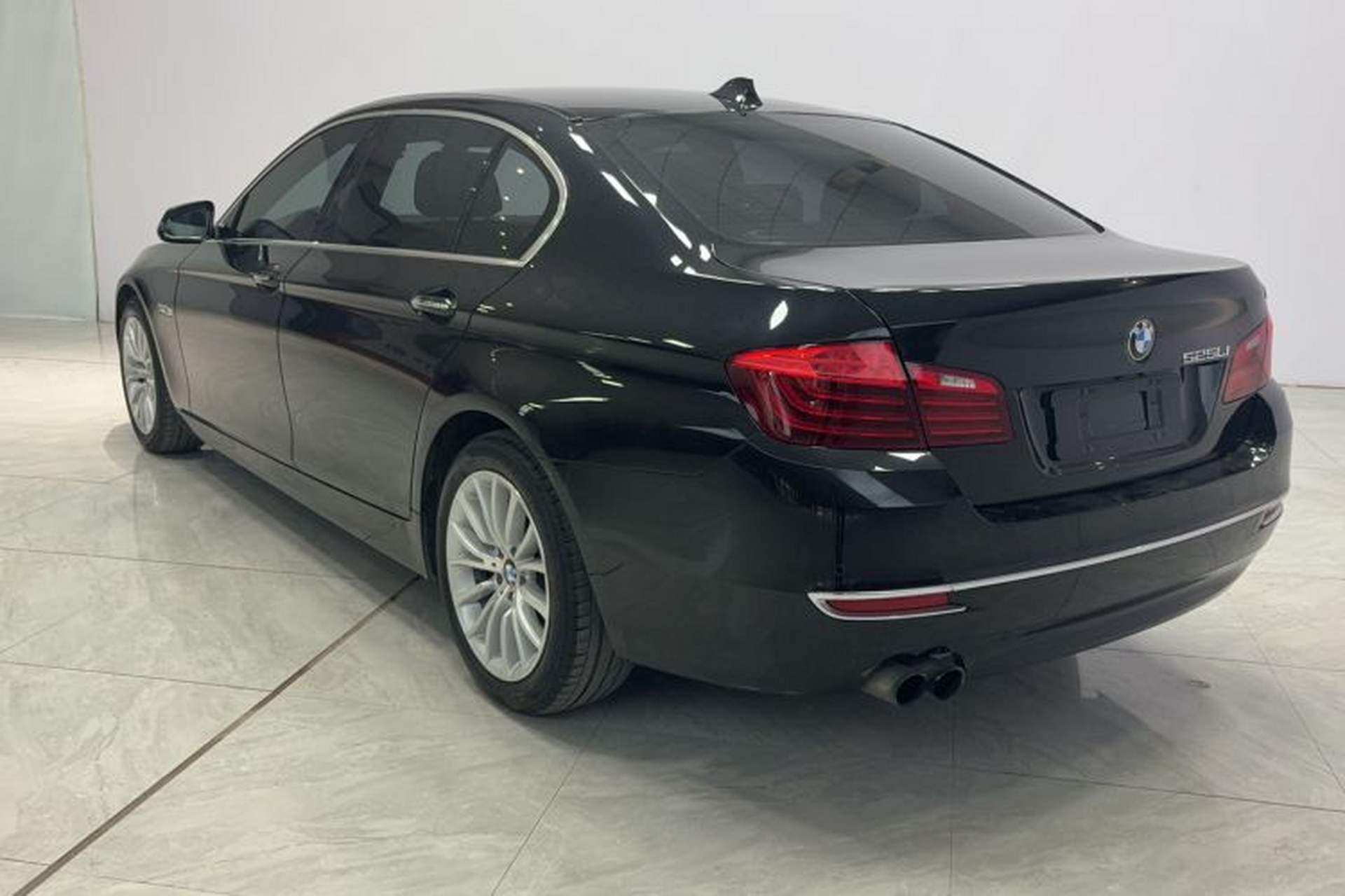Used BMW 5 Series 2017 525Li Luxury Design Package Exterior 1