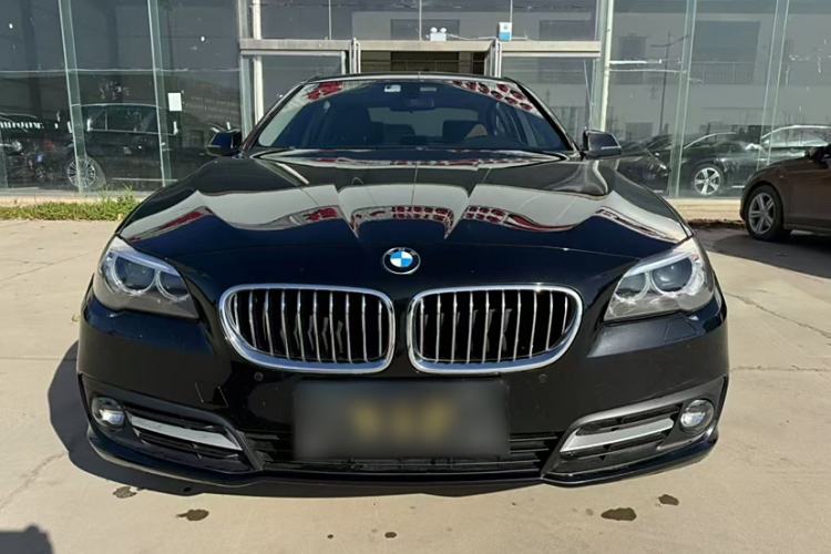 Used BMW 5 Series 2017 525Li Leading Model Exterior 1