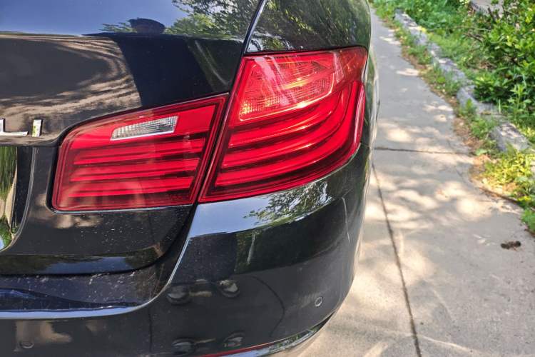 Used BMW 5 Series 2017 525Li Leading Model Exterior 3