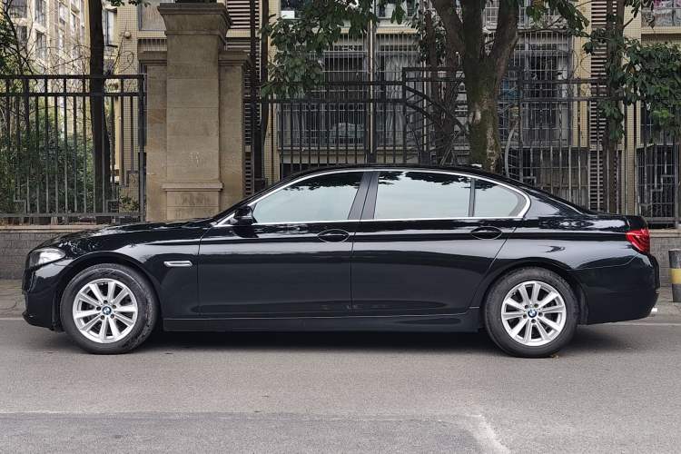 Used BMW 5 Series 2017 520Li Elegant Edition Exterior 3