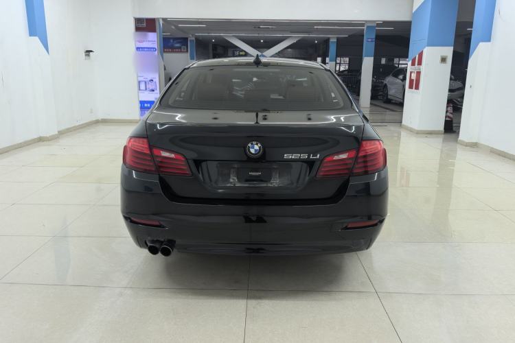 Used BMW 5 Series 2017 525Li Leading Model Exterior 3