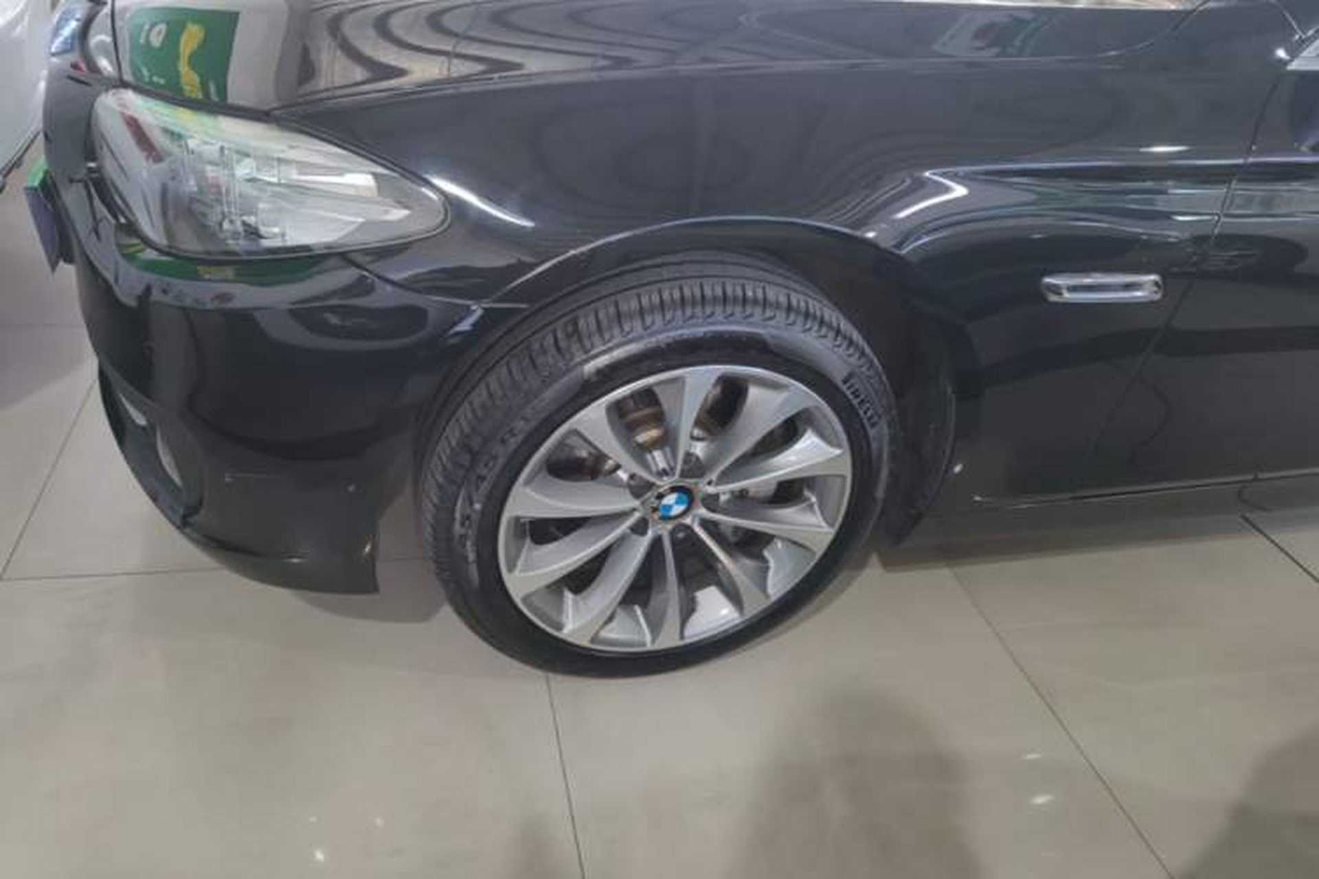 Used BMW 5 Series 2017 528Li Leading Model Exterior 4