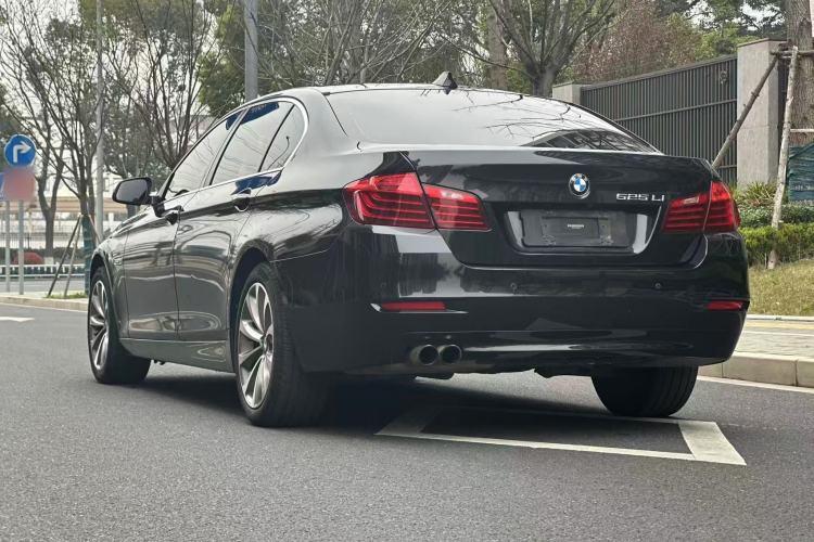 Used BMW 5 Series 2017 525Li Leading Model Exterior 4