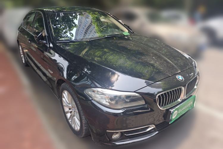 Used BMW 5 Series 2017 525Li Luxury Design Package Front Right 45 Deg