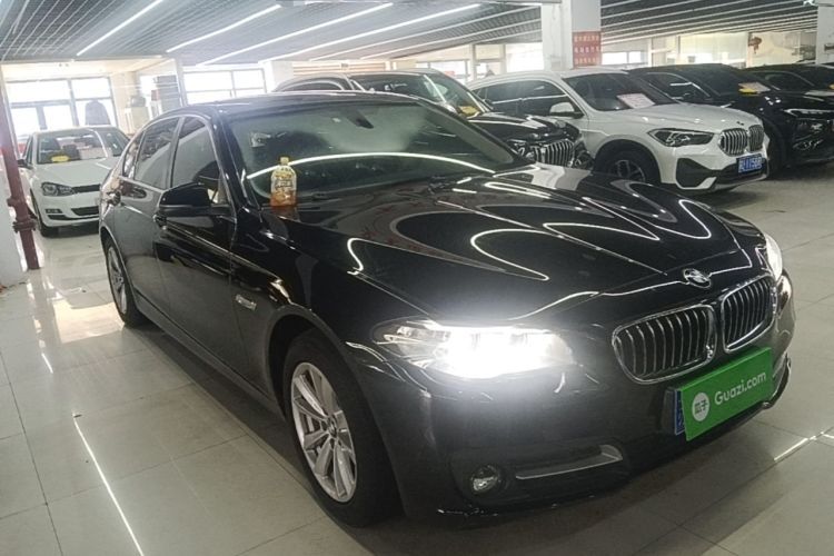 Used BMW 5 Series 2017 520Li Elegant Edition Front Right 45 Deg