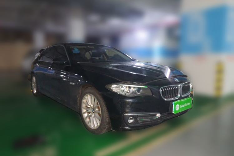 Used BMW 5 Series 2017 525Li Luxury Design Package Front Right 45 Deg