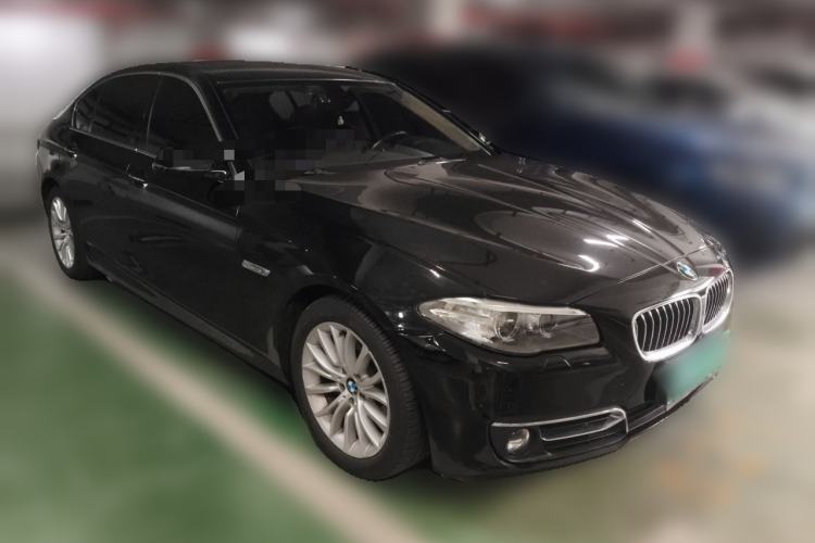 Used BMW 5 Series 2017 525Li Leading Model Front Right 45 Deg