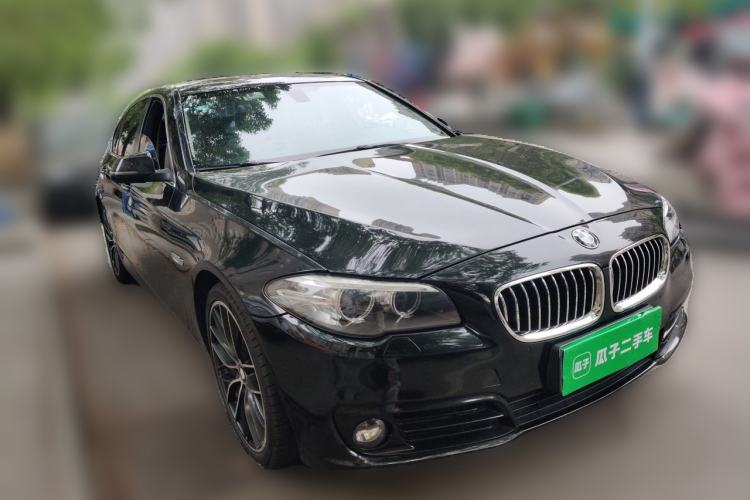 Used BMW 5 Series 2017 528Li Leading Model Front Right 45 Deg