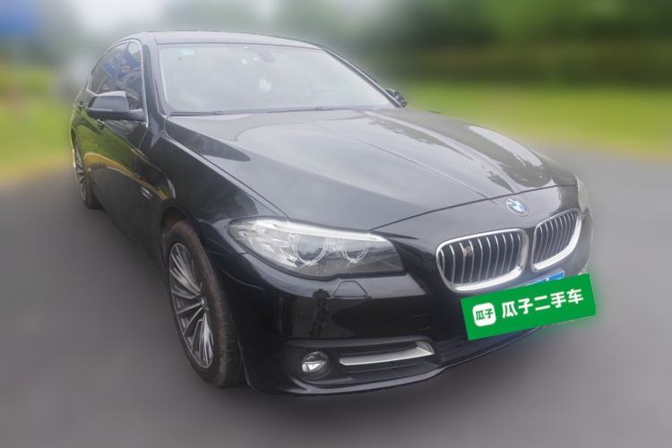 Used BMW 5 Series 2017 520Li Elegant Edition Front Right 45 Deg