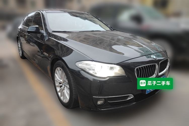 Used BMW 5 Series 2017 525Li Luxury Design Package Front Right 45 Deg