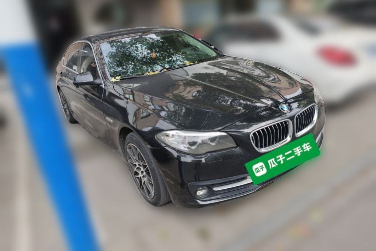 Used BMW 5 Series 2017 520Li Elegant Edition Front Right 45 Deg