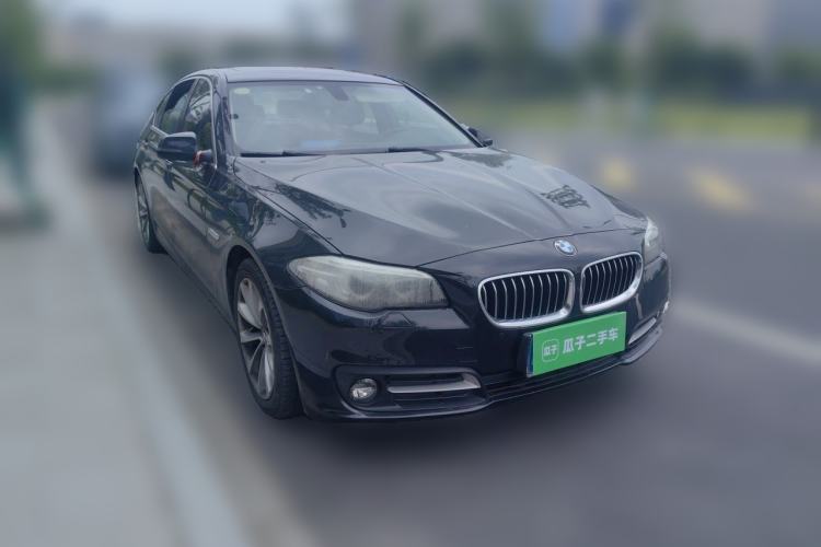 Used BMW 5 Series 2017 525Li Leading Model Front Right 45 Deg