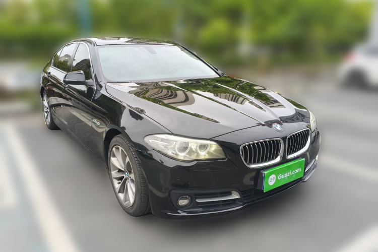 Used BMW 5 Series 2017 525Li Leading Model Front Right 45 Deg